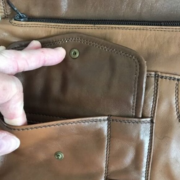 Vtg BERGDORF GOODMAN Italian Leather flap front shoulder bag- Excellent Vintage - Picture 3 of 7